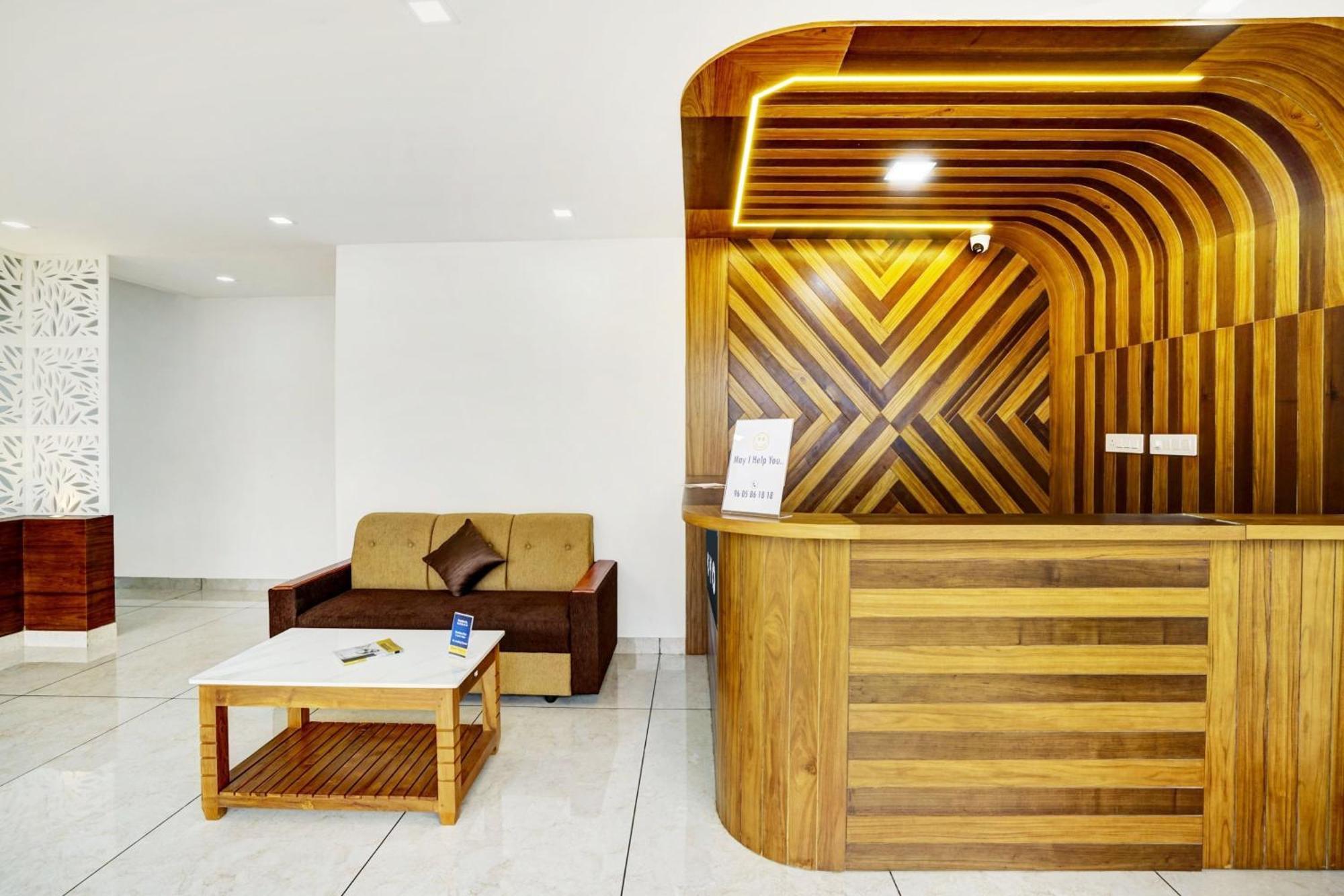 Hotel O Grand Parassini Pāppinisseri 외부 사진