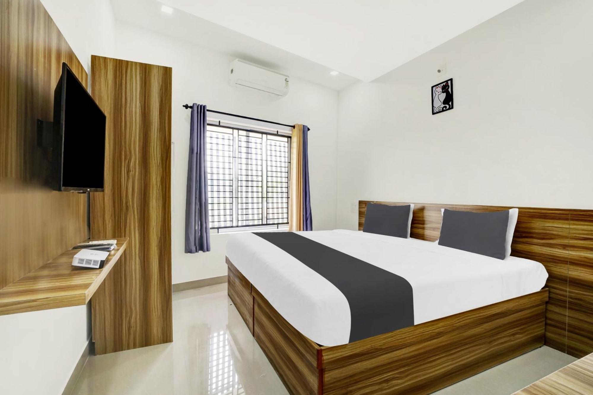 Hotel O Grand Parassini Pāppinisseri 외부 사진