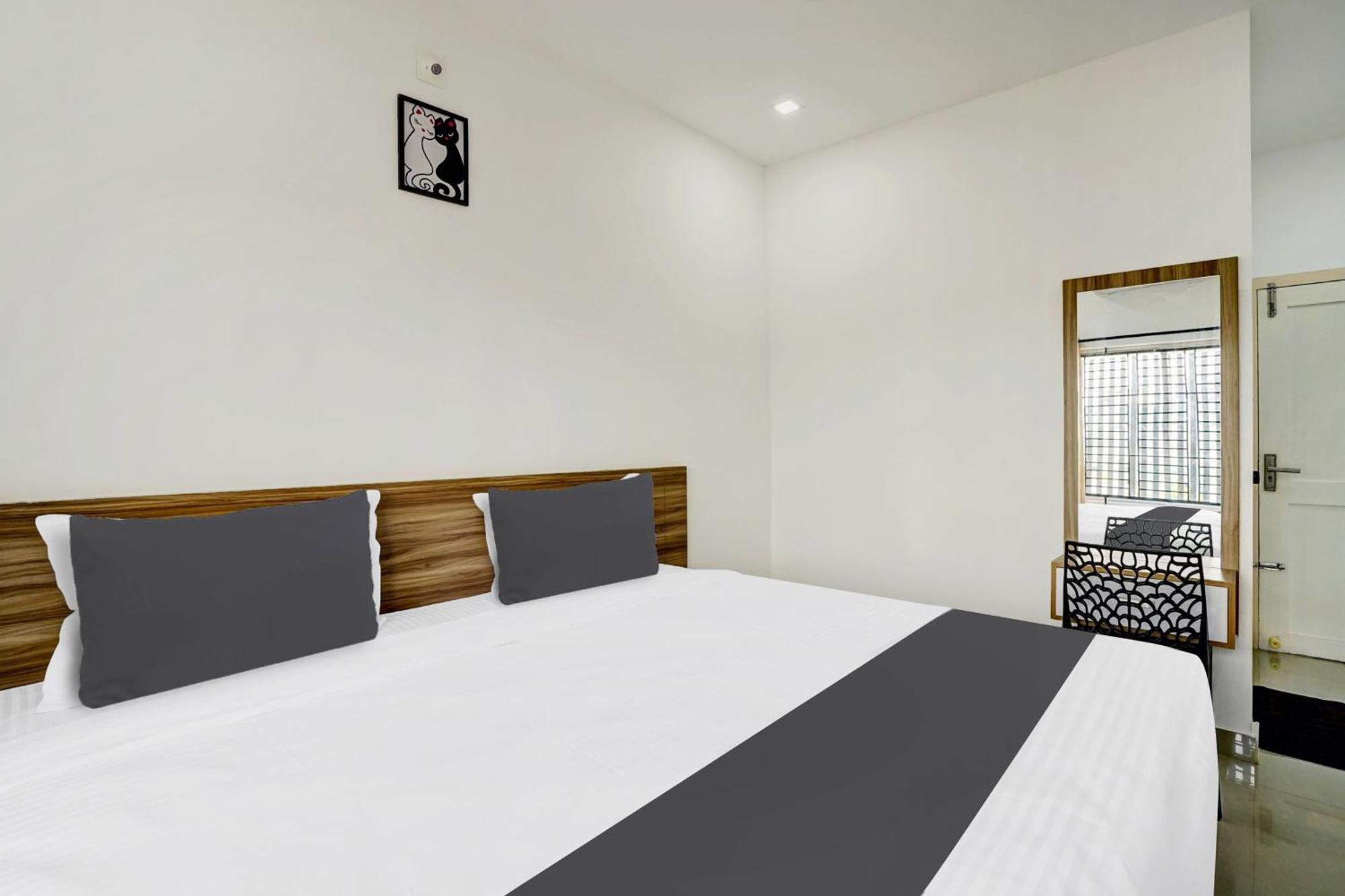 Hotel O Grand Parassini Pāppinisseri 외부 사진