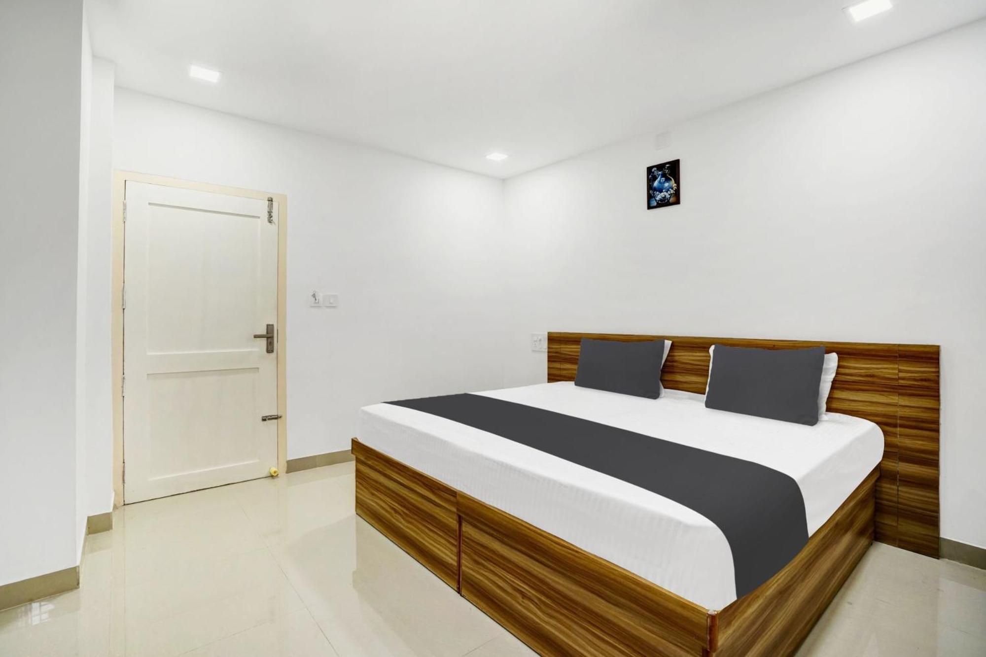 Hotel O Grand Parassini Pāppinisseri 외부 사진