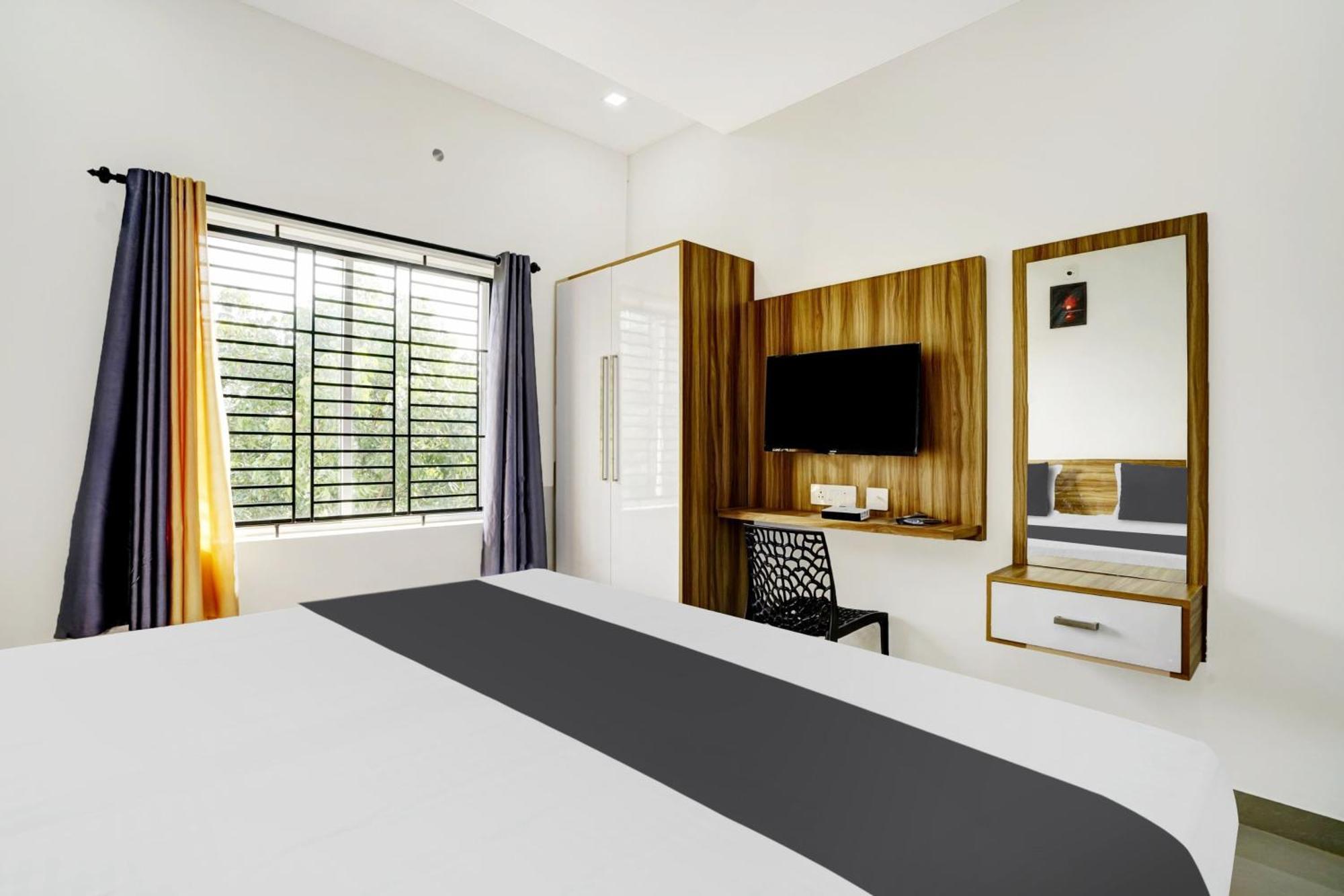Hotel O Grand Parassini Pāppinisseri 외부 사진