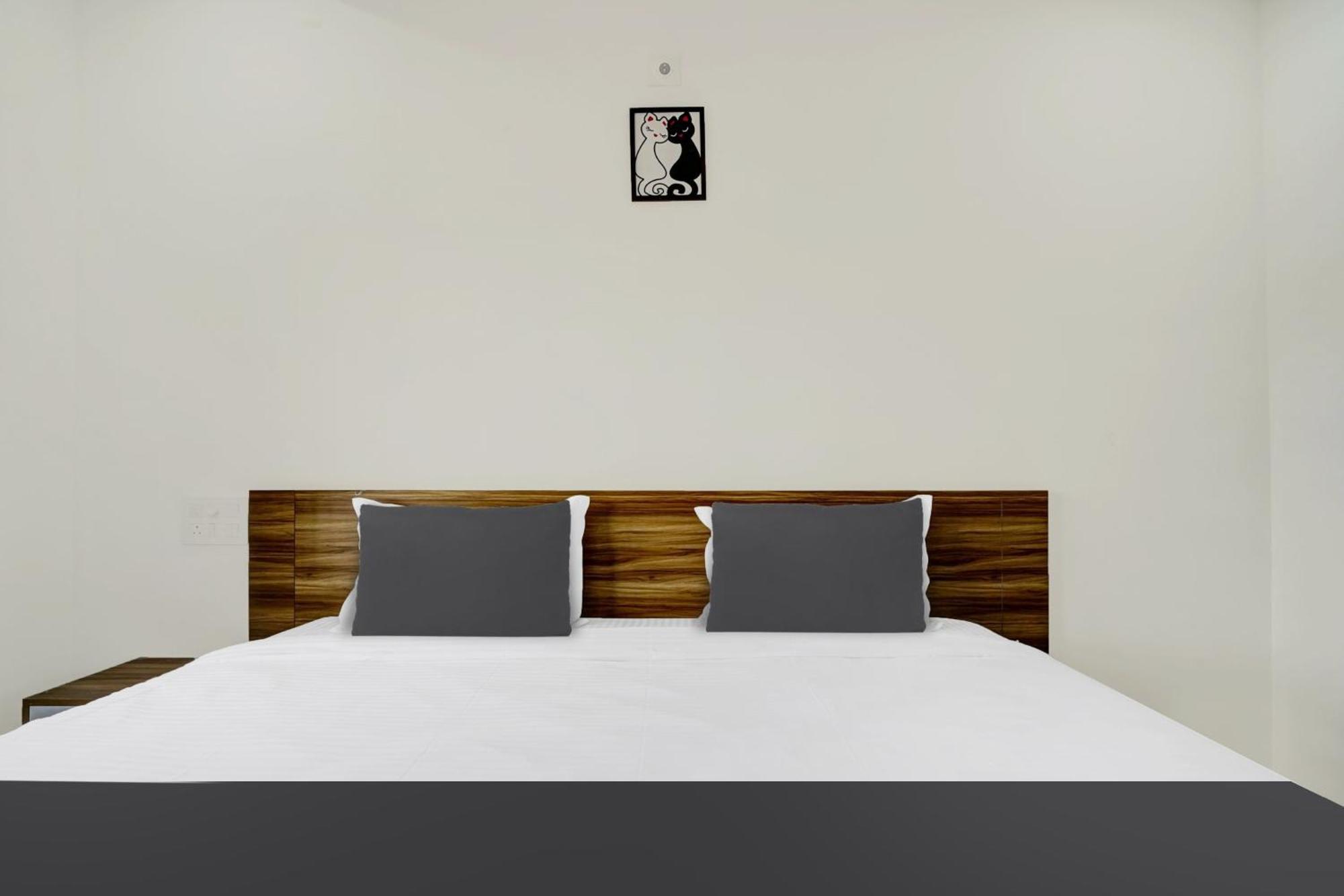 Hotel O Grand Parassini Pāppinisseri 외부 사진